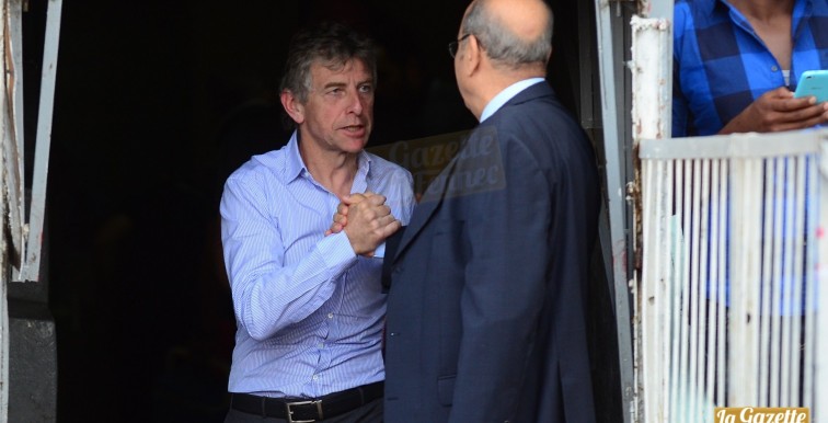 PHOTO : Gourcuff-Raouraoua, la poignée de main !