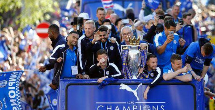 Angleterre : parade en bus et liesse à Leicester !
