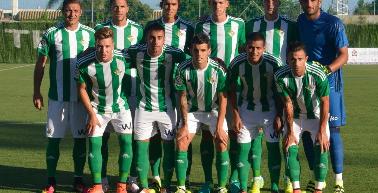 Betis Seville : Premier match et première victoire écrasante pour Mandi !