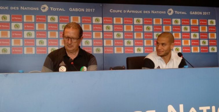 Leekens sème la panique au sujet de M’Bolhi !