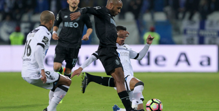 Porto : 2 passes décisives pour Brahimi face à Arouca