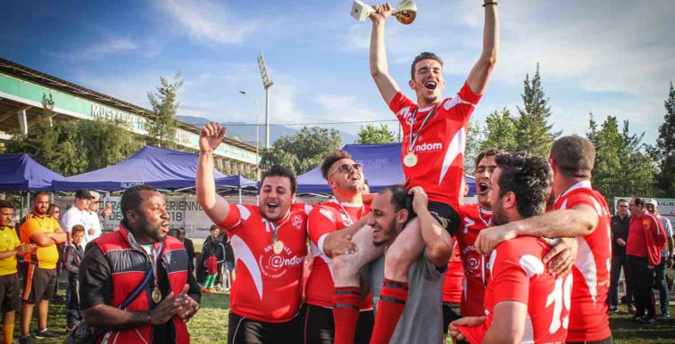 Rugby : belle ambiance à Blida pour les finales