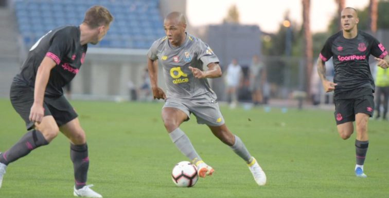 Porto : Brahimi titulaire face à Everton