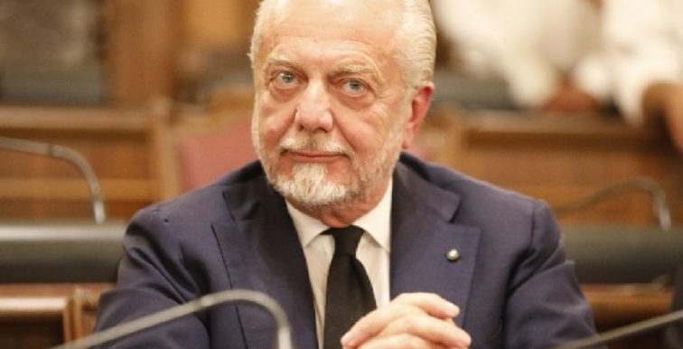 Naples : De Laurentiis revient sur le recrutement d’Adam Ounas
