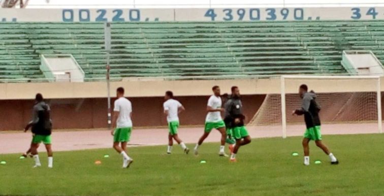 EN : entrainement des Verts à Banjul