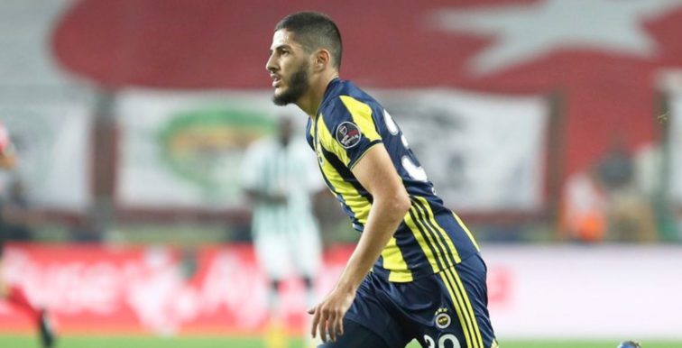 Première passe décisive de Benzia avec Fenerbahçe