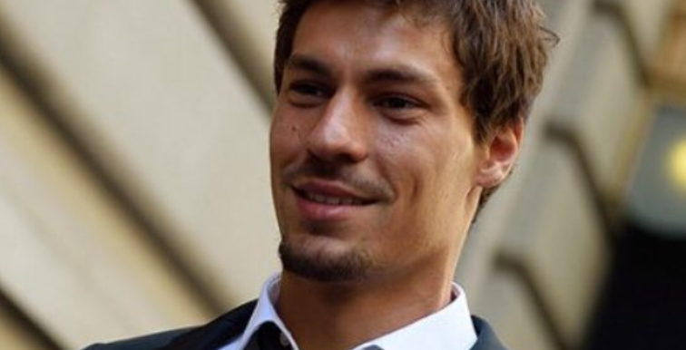 EN : Le renfort serait Stambouli !