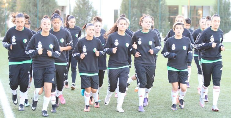 EN féminine : stage du 19 au 26 mai avec 18 joueuses