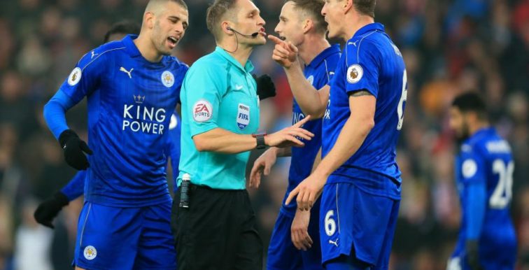 POR-ALG : l’arbitre anglais Craig Pawson au sifflet