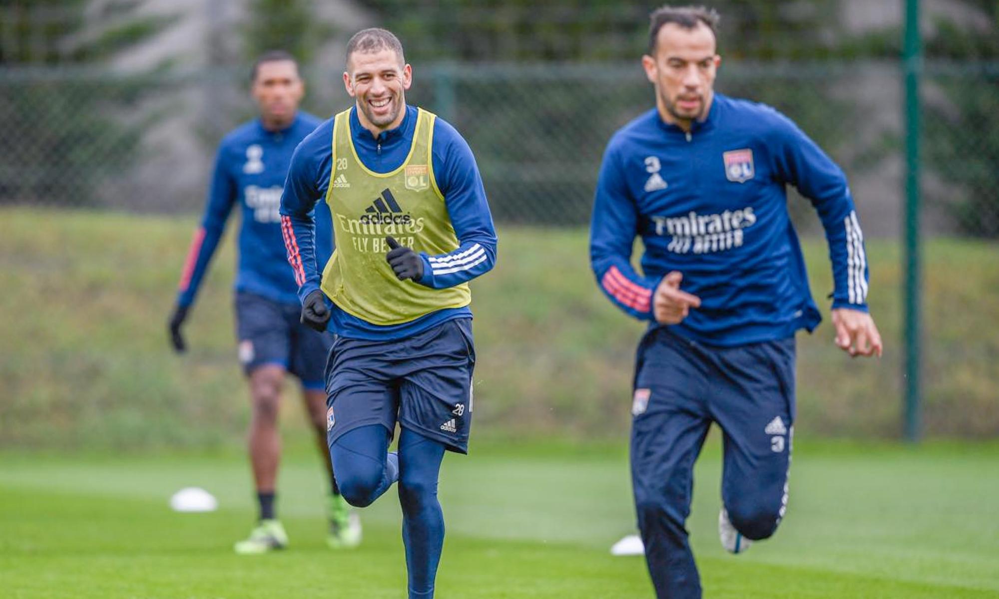 slimani sourire benlamri lyon ol entrainement