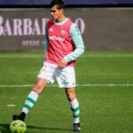 mandi aissa real betis echauffement rose