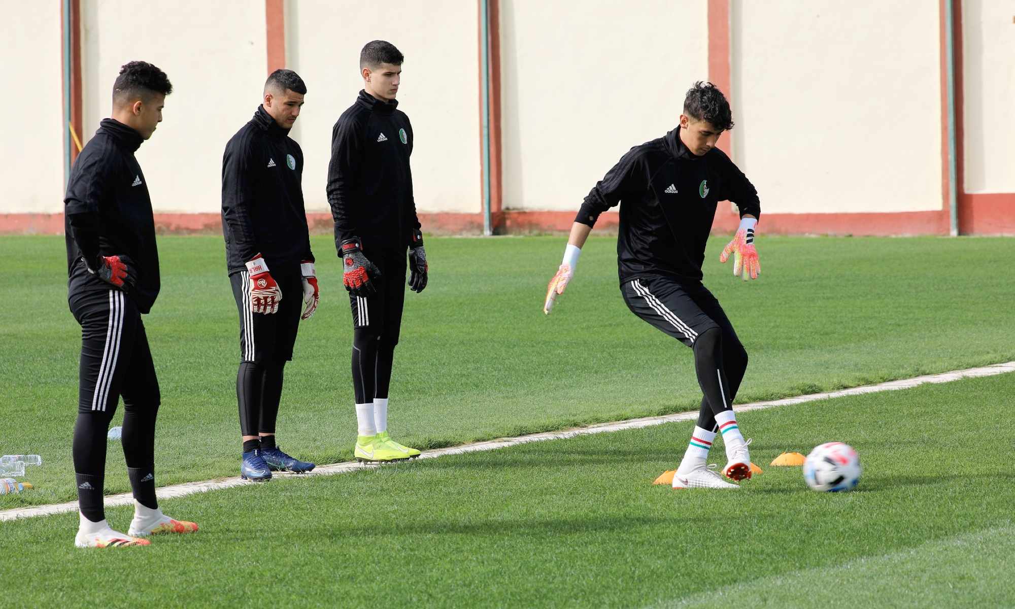 gardiens de but u17 salle entrainement jeunes