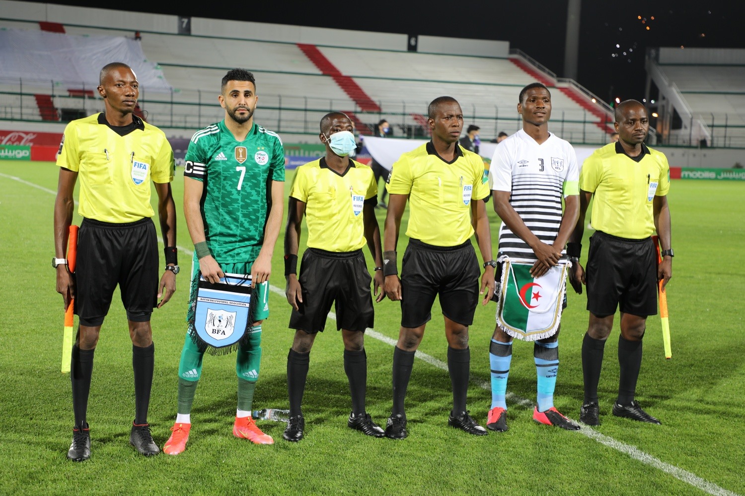 mahrez arbitre burkinabe botswana 5 0 tchaker mars 2021