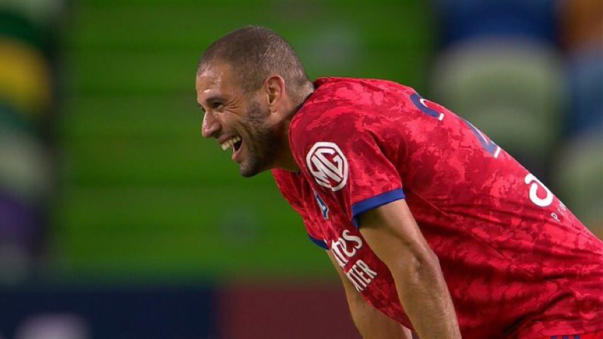 slimani rouge lyon joie