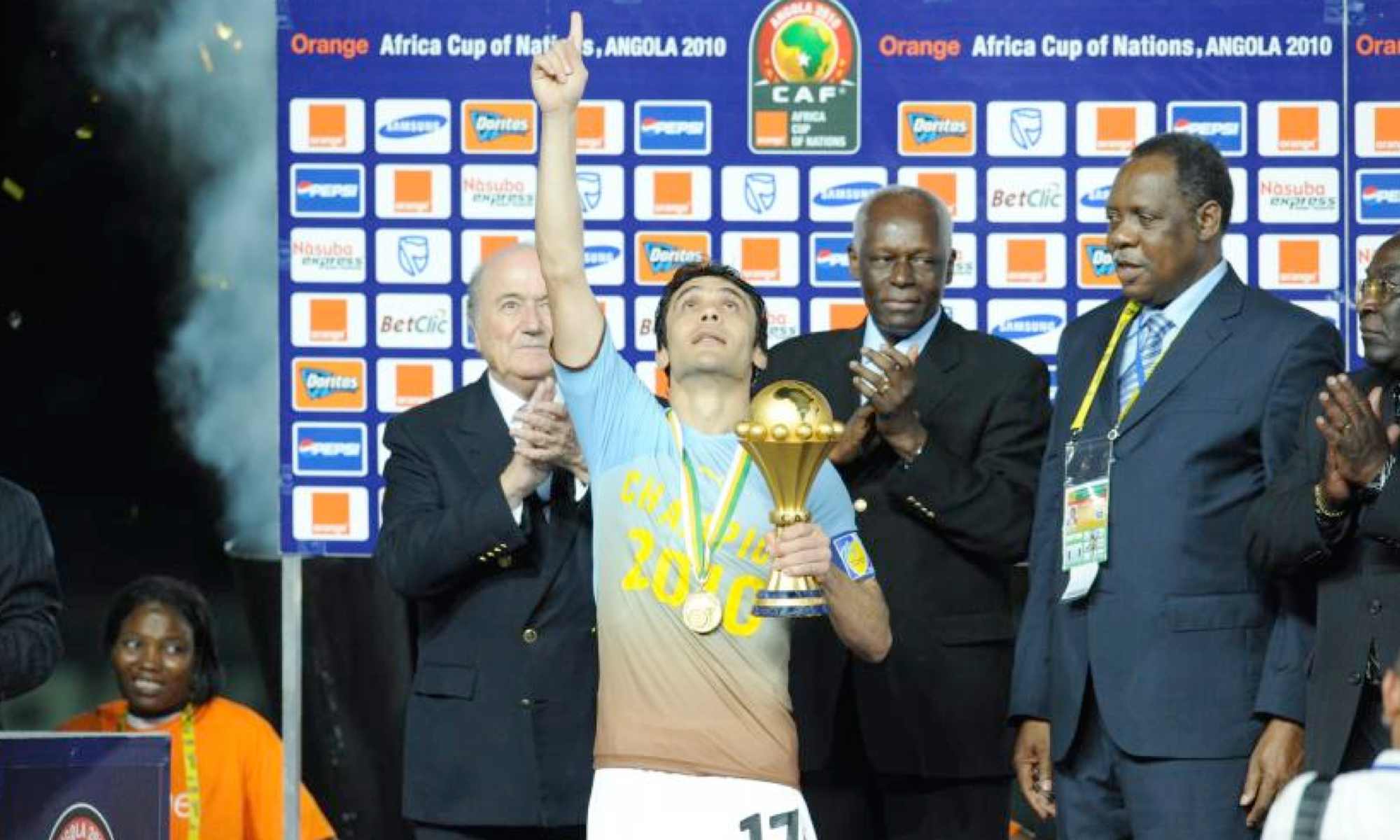 egypt 2010 trophee can caf sacre hayatou hossam hassan blatter