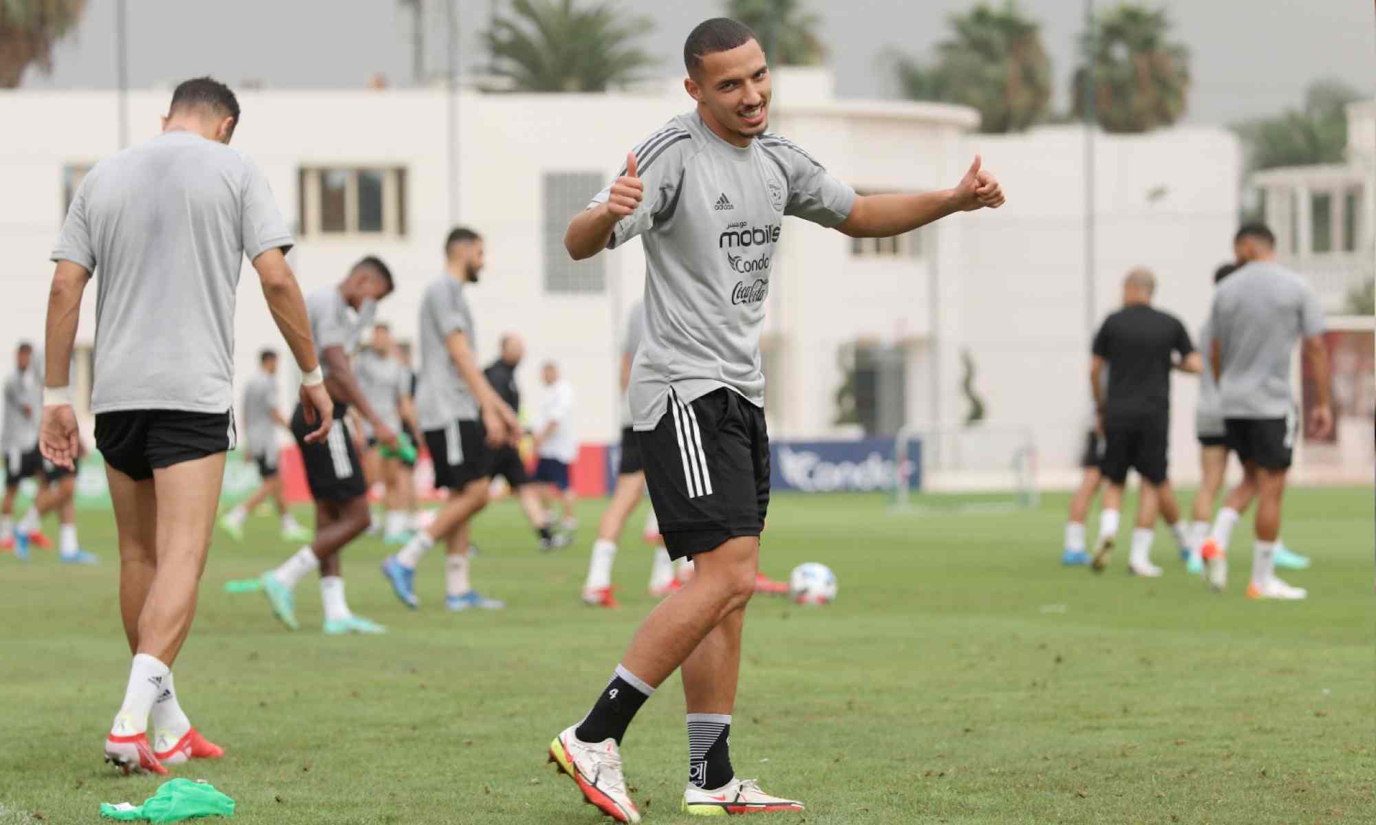 bennacer sourire gris enrainement sidi moussa