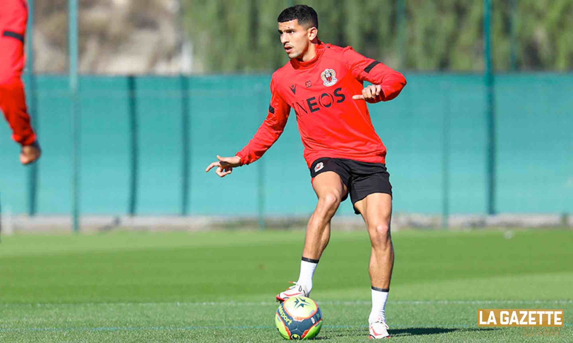atal youcef ineos entrainement rouge