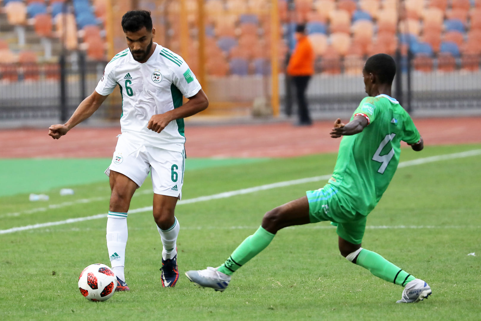 benayada lateral droit djibouti vs algerie 4 0 12 novembre 2021 cairo stadium