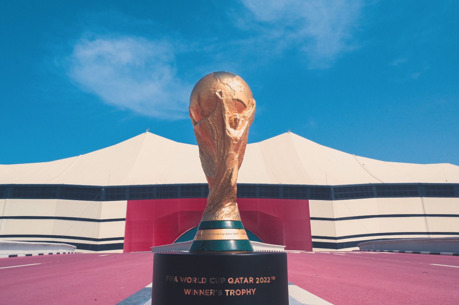 qatar lusail tante trophee coupe du monde 2022