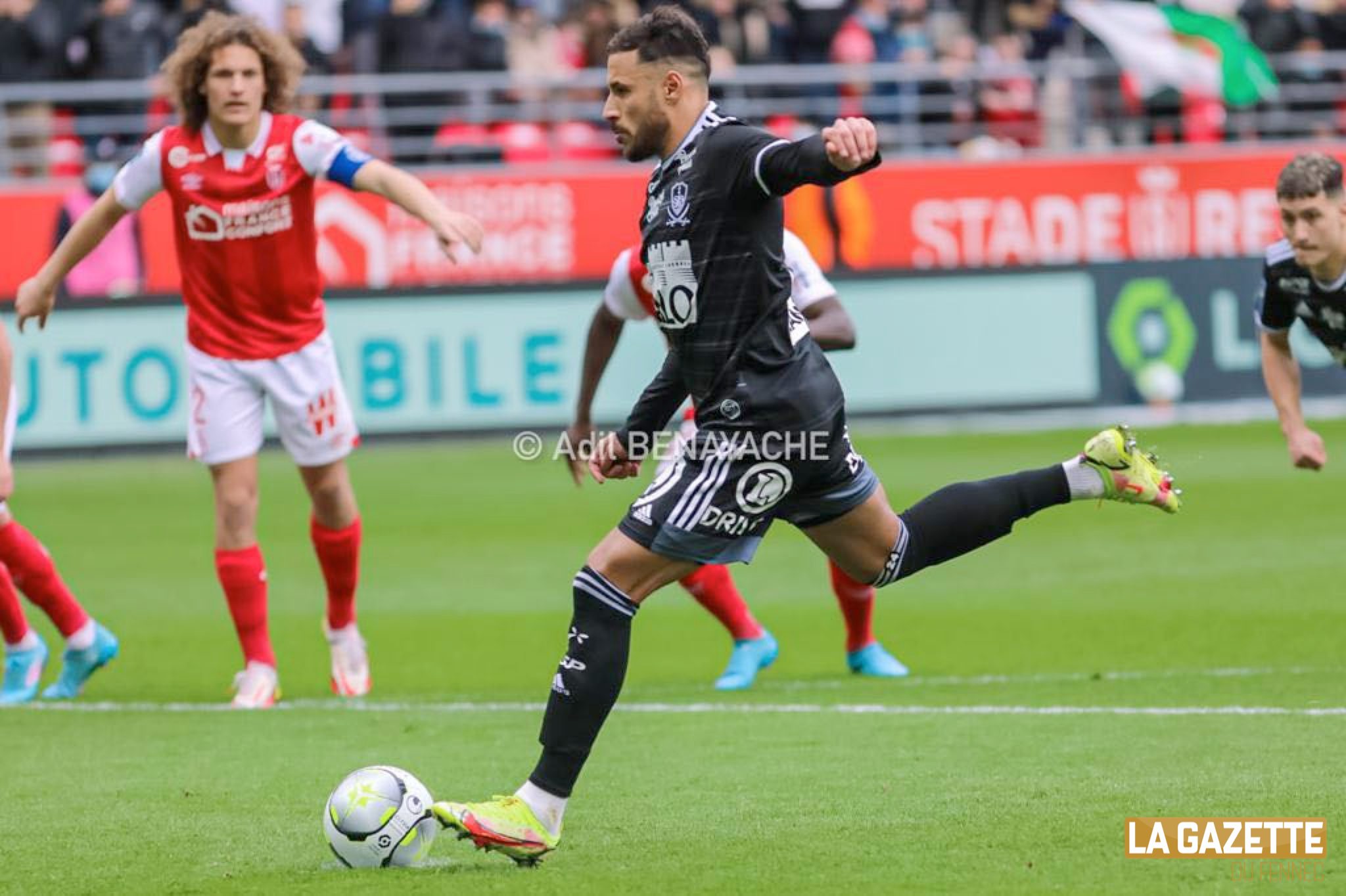 belaili reims brest penalty frappe