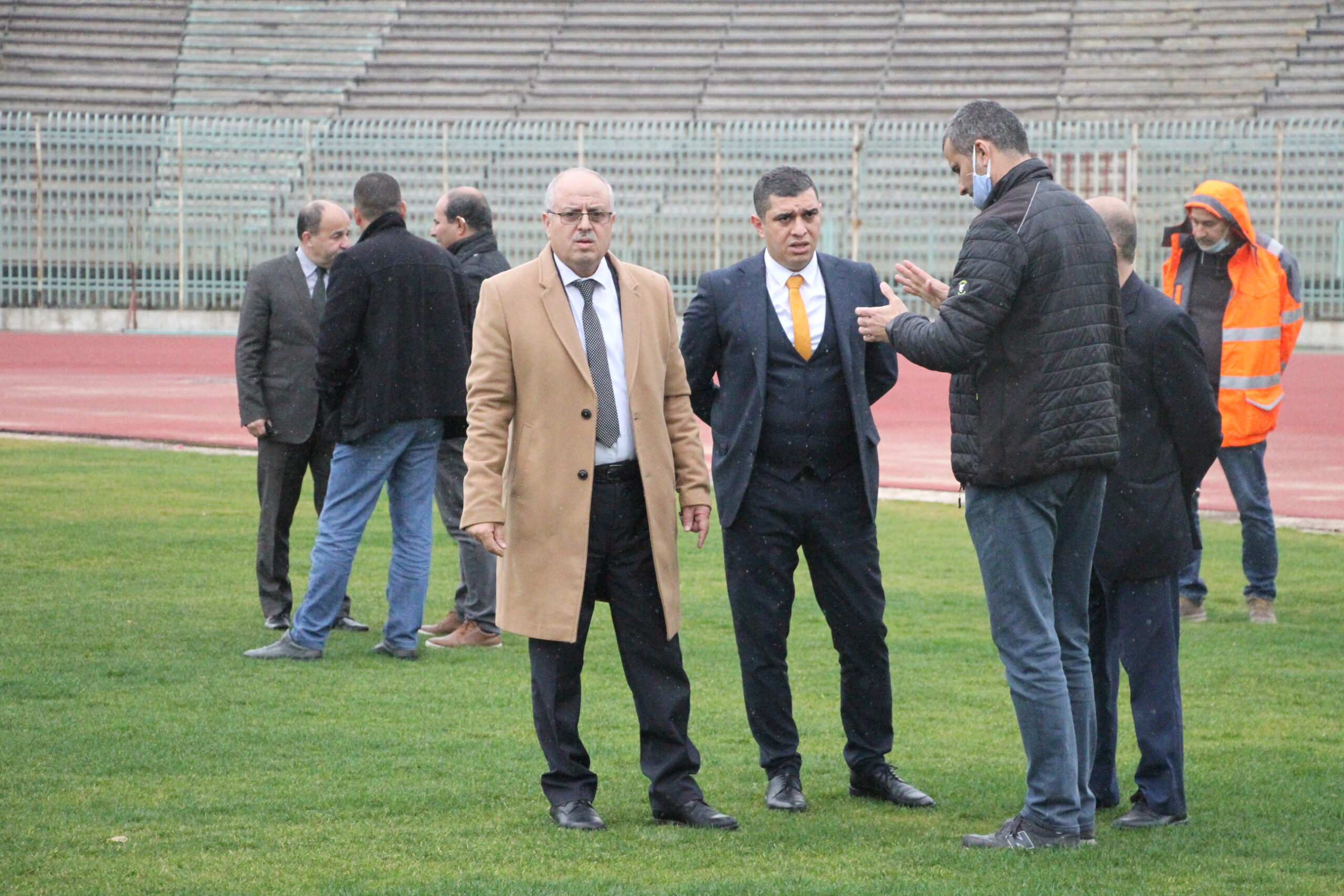 yacine benhamza stade hamlaoui visite medouar