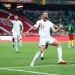 slimani enorme contre cameroun but a douala rage