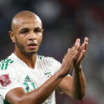 brahimi yacine fin applaudissement