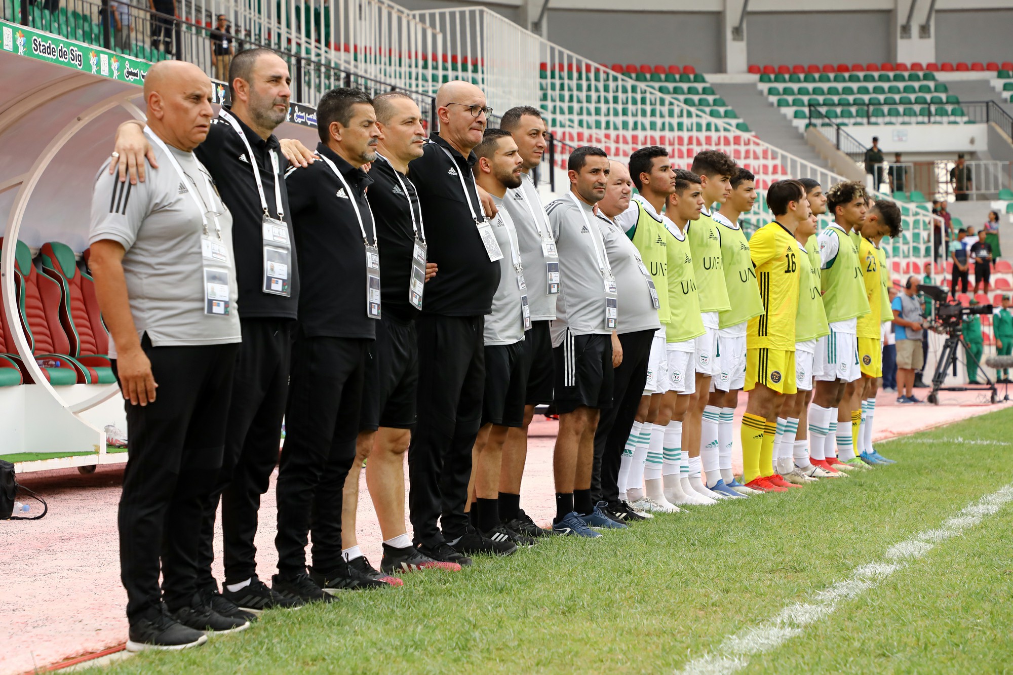 staff technique jeune remane cadet banc u17 arab cup