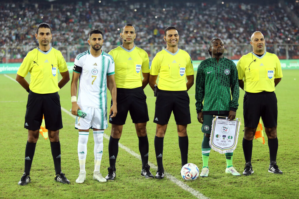 mahrez capitaine amical algerie nigeria septembre 2022 stade oran