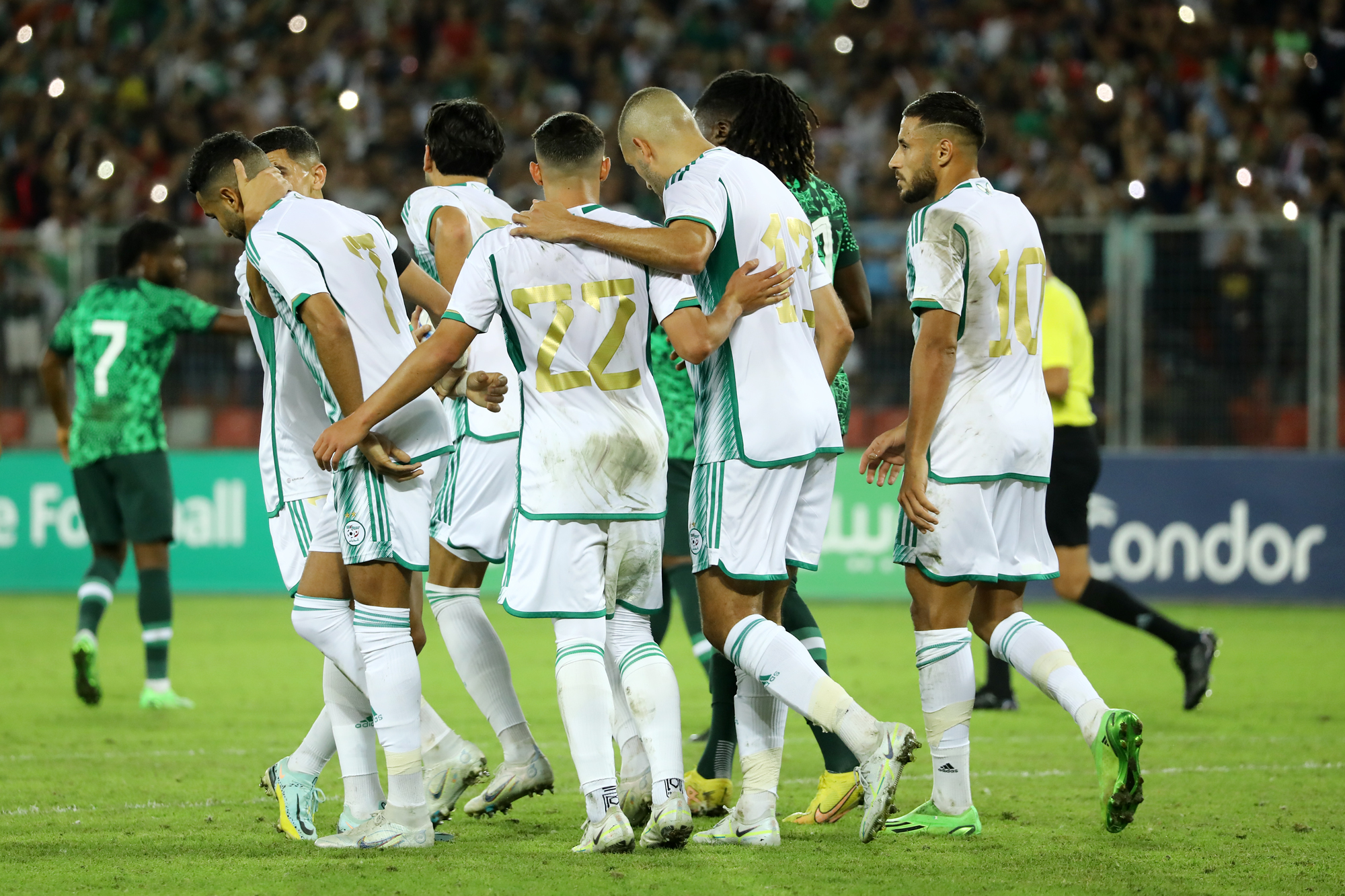 slimani dos bennacer groupe collectif amical algerie nigeria septembre 2022 stade oran