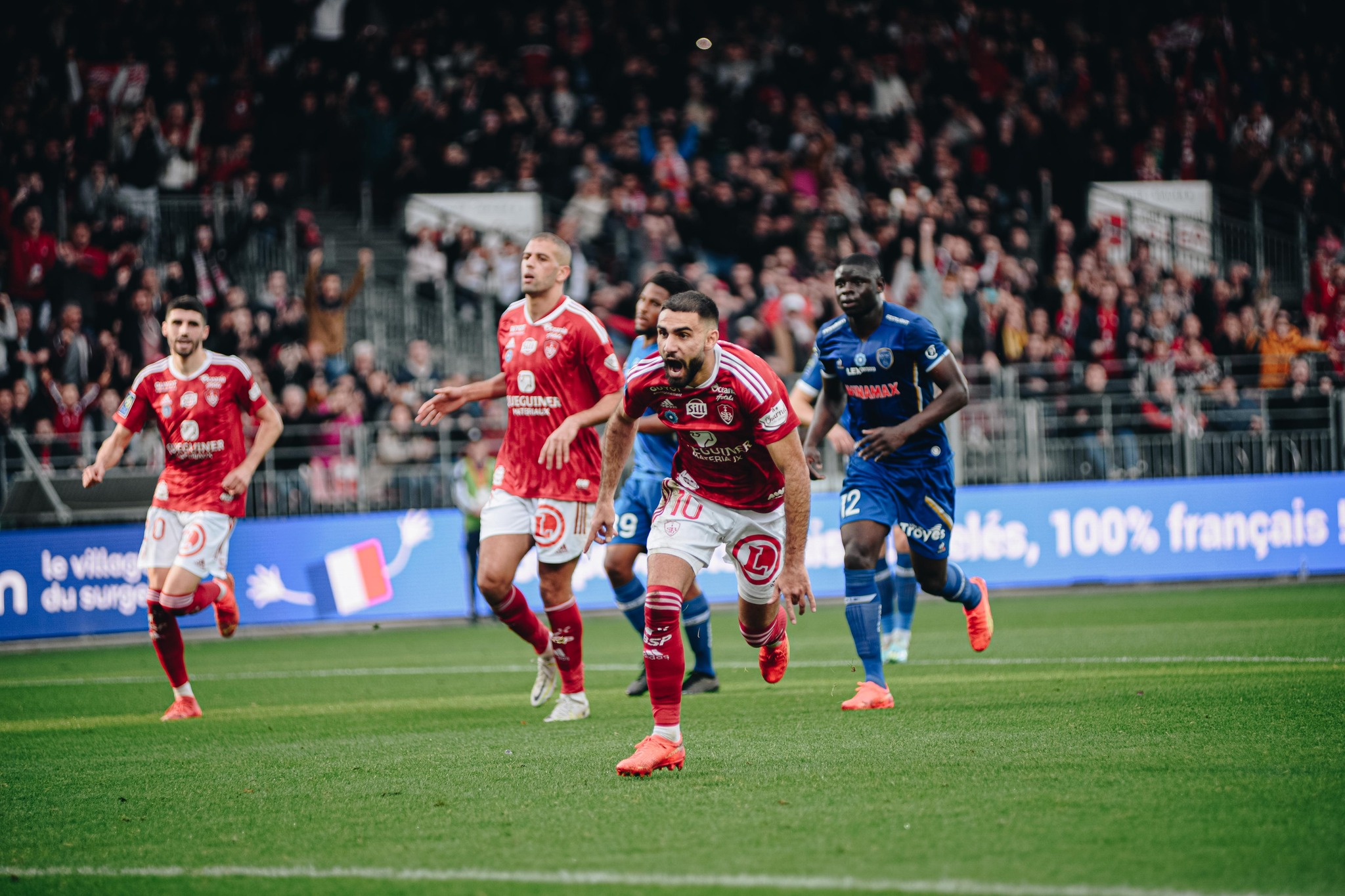 penalty reaction derriere slimani stade brestois sb29