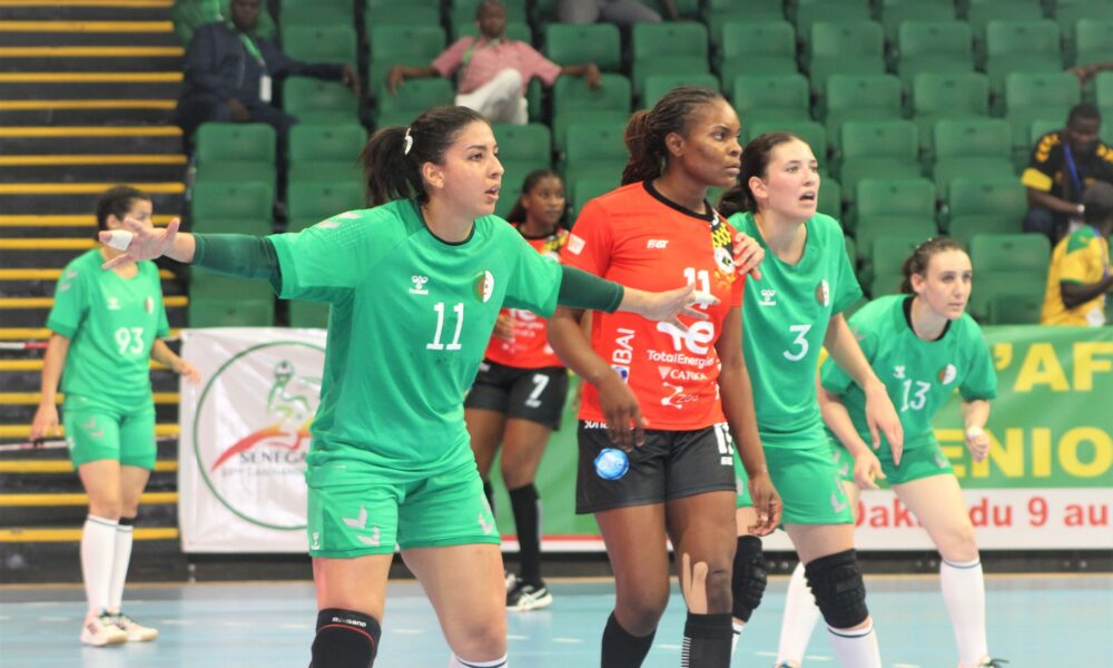 taibi face handball feminin dakar 2022 algerie