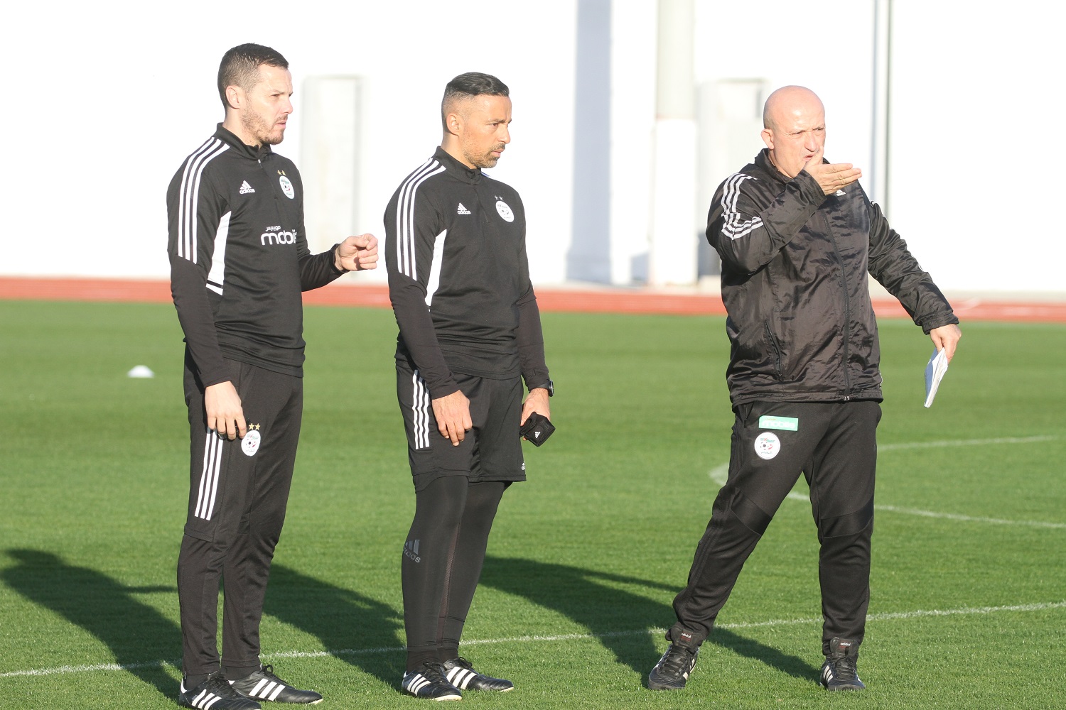 ould ali U23 avec mesbah et benhamou adjoints