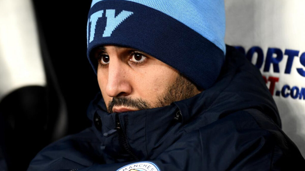 Mahrez sur le banc