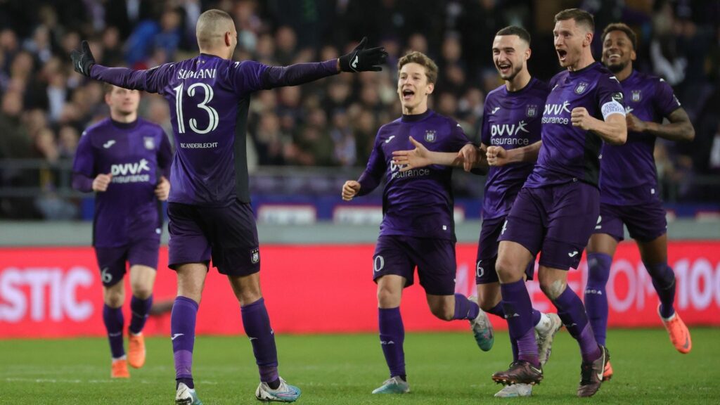 slimani dos 13 avec mauves anderlecht