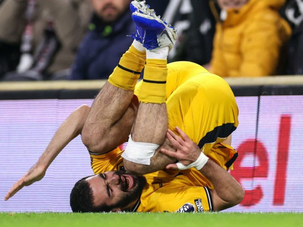 Fulham Wolverhampton 3 2 Sortie sur blessure d Ait Nouri