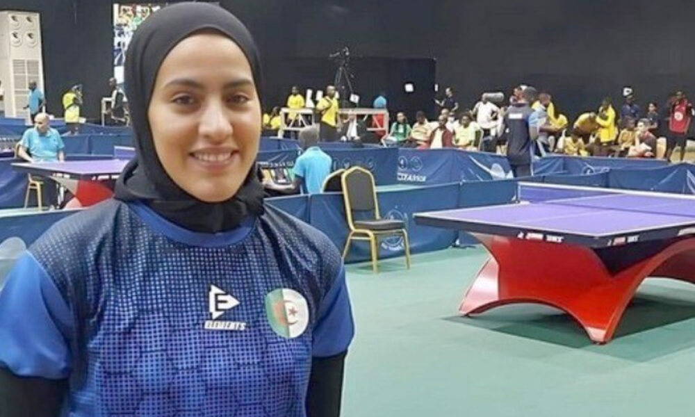 Algerian Tennis Star Lynda Loghraibi Qualifies for Paris 2024 Olympics
