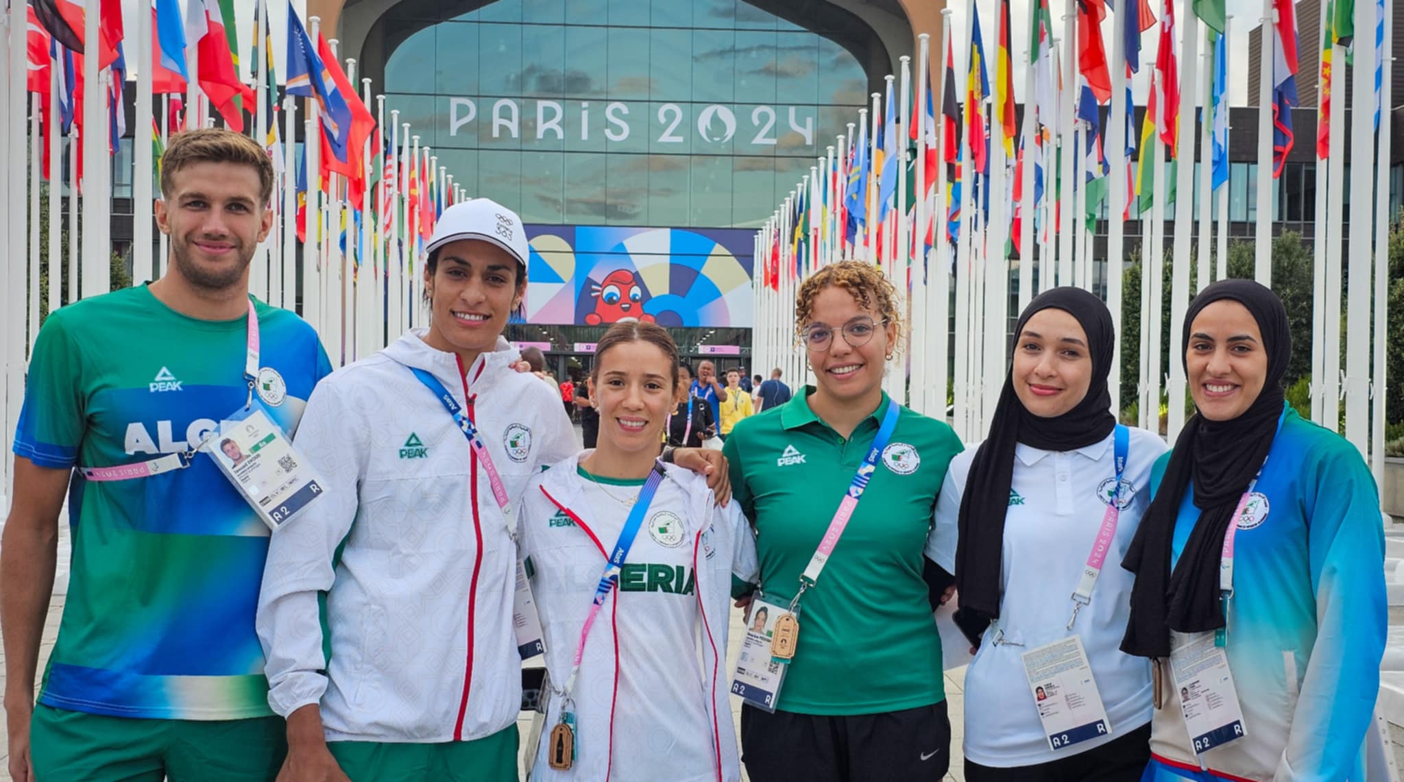 entree village olympique imane khelif jaouad syoud boulam roumaysa nesrine medjahed lynda loghraibi teniis de table jo 2024