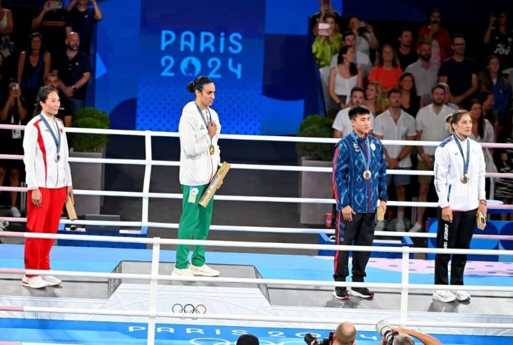 Imane Khelif podium Paris 2024 boxe