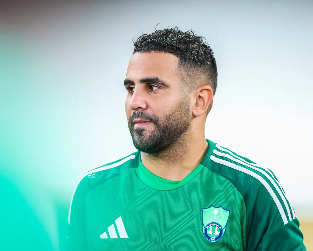 mahrez riyad vert ahli sc profil