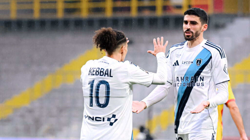 Lens-Paris FC (2-1) : une offrande signée Kebbal