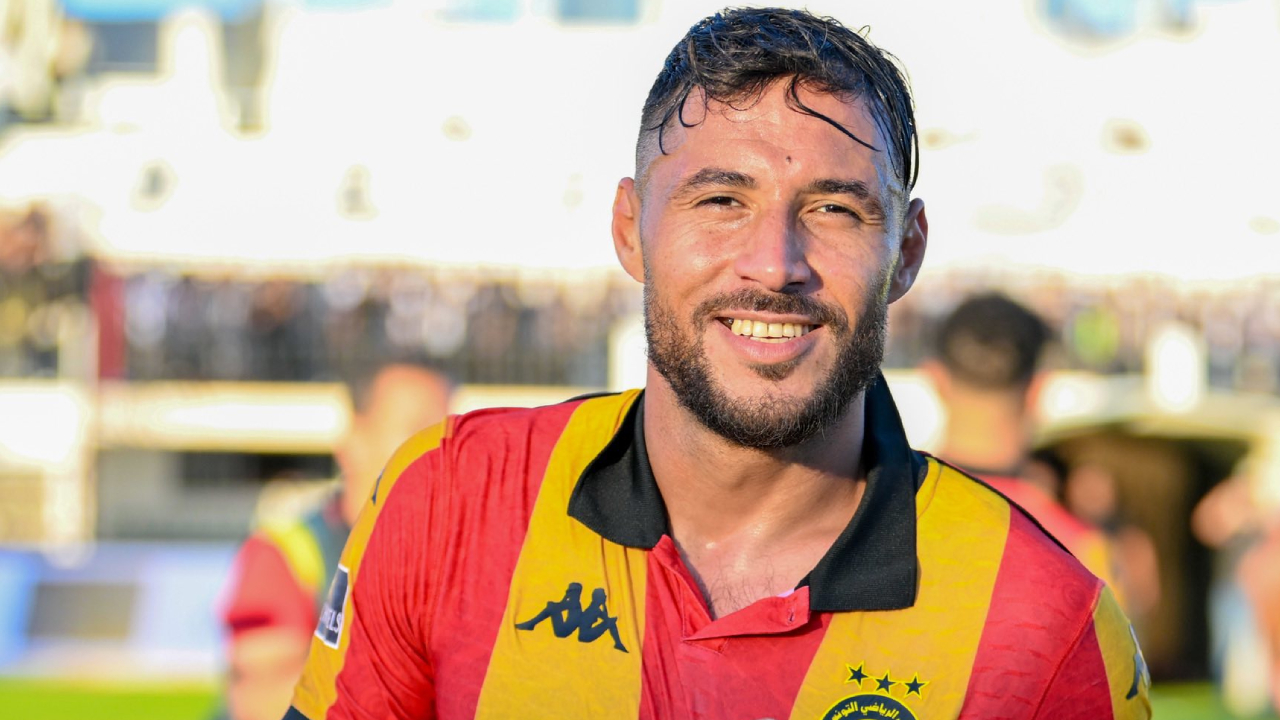 Youcef Belaili, buteur décisif, propulse l'ES Tunis en tête de la Ligue 1 tunisienne — image 1