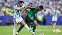 Aïssa Mandi Lionel Messi